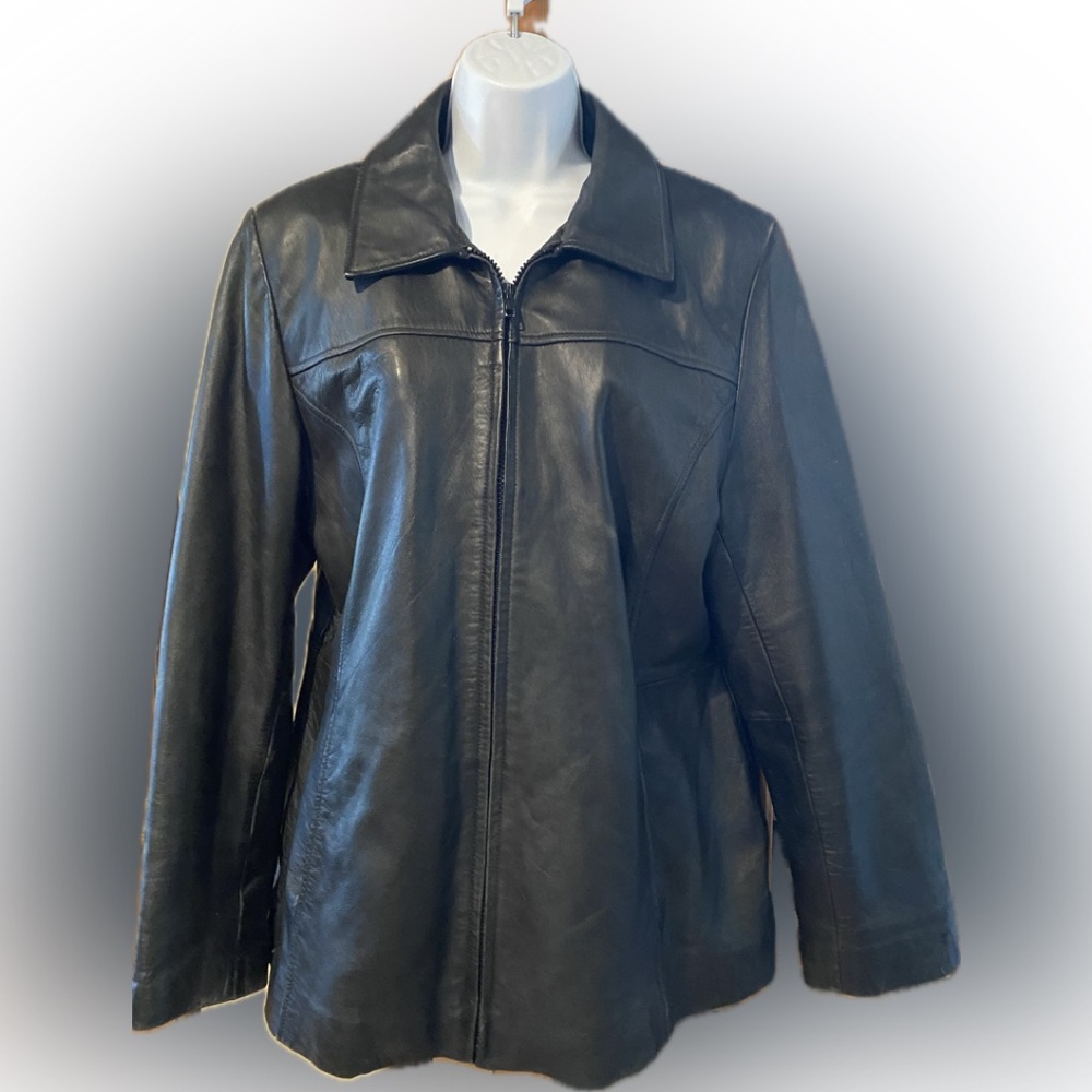 Worthington Genuine lamb skin woman’s jacket thick quilted lined front zip large